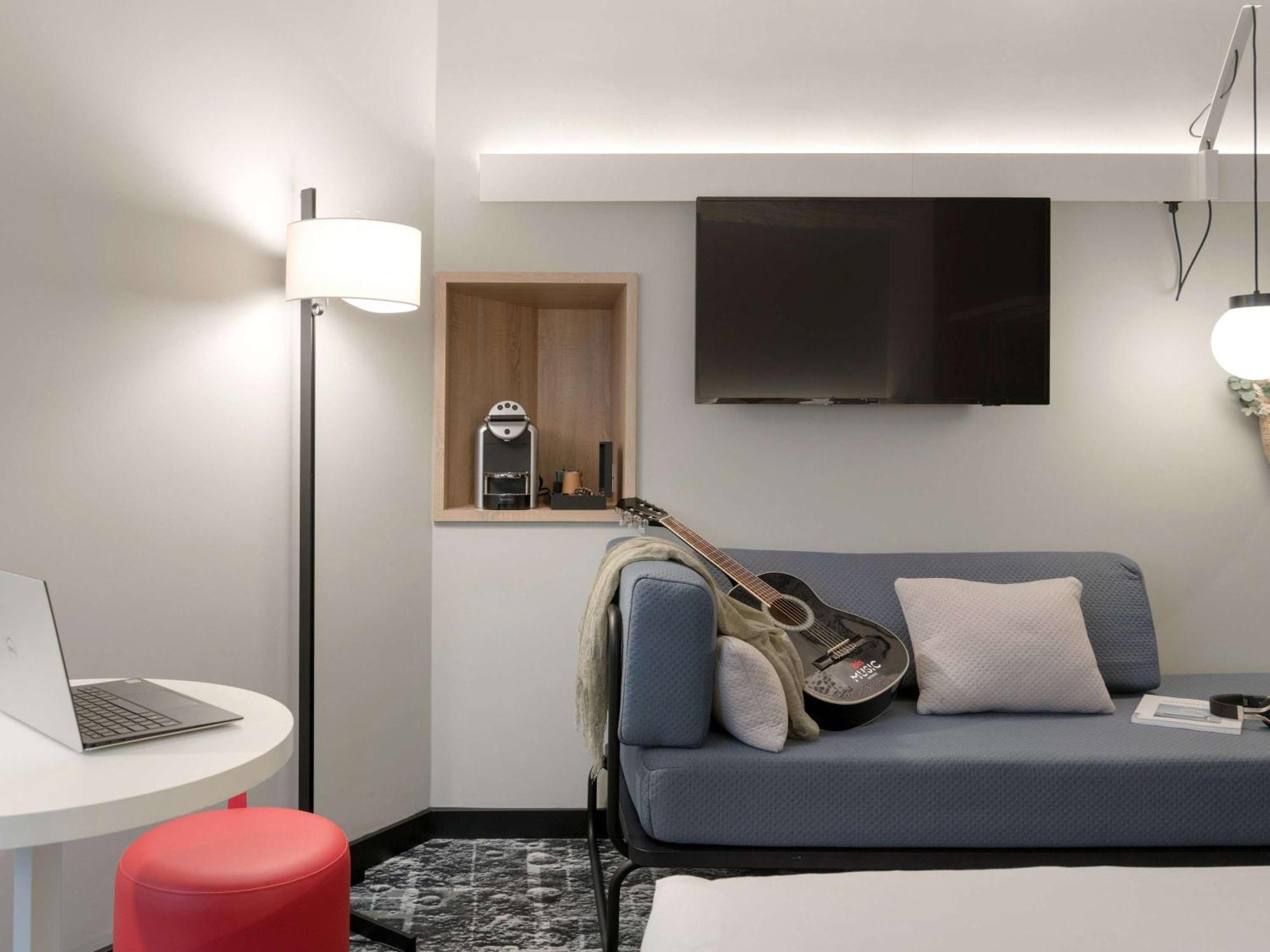 Ibis Paris Rueil Malmaison Exteriör bild