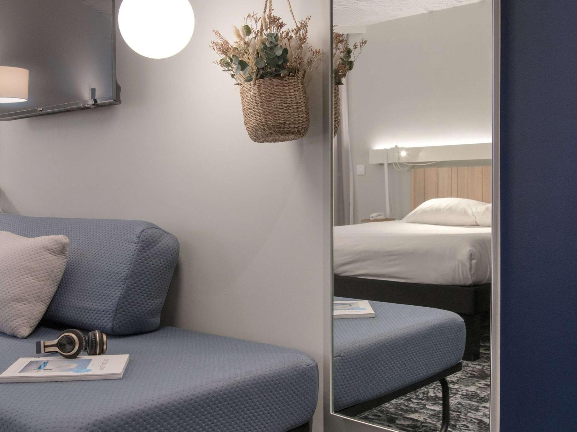 Ibis Paris Rueil Malmaison Exteriör bild