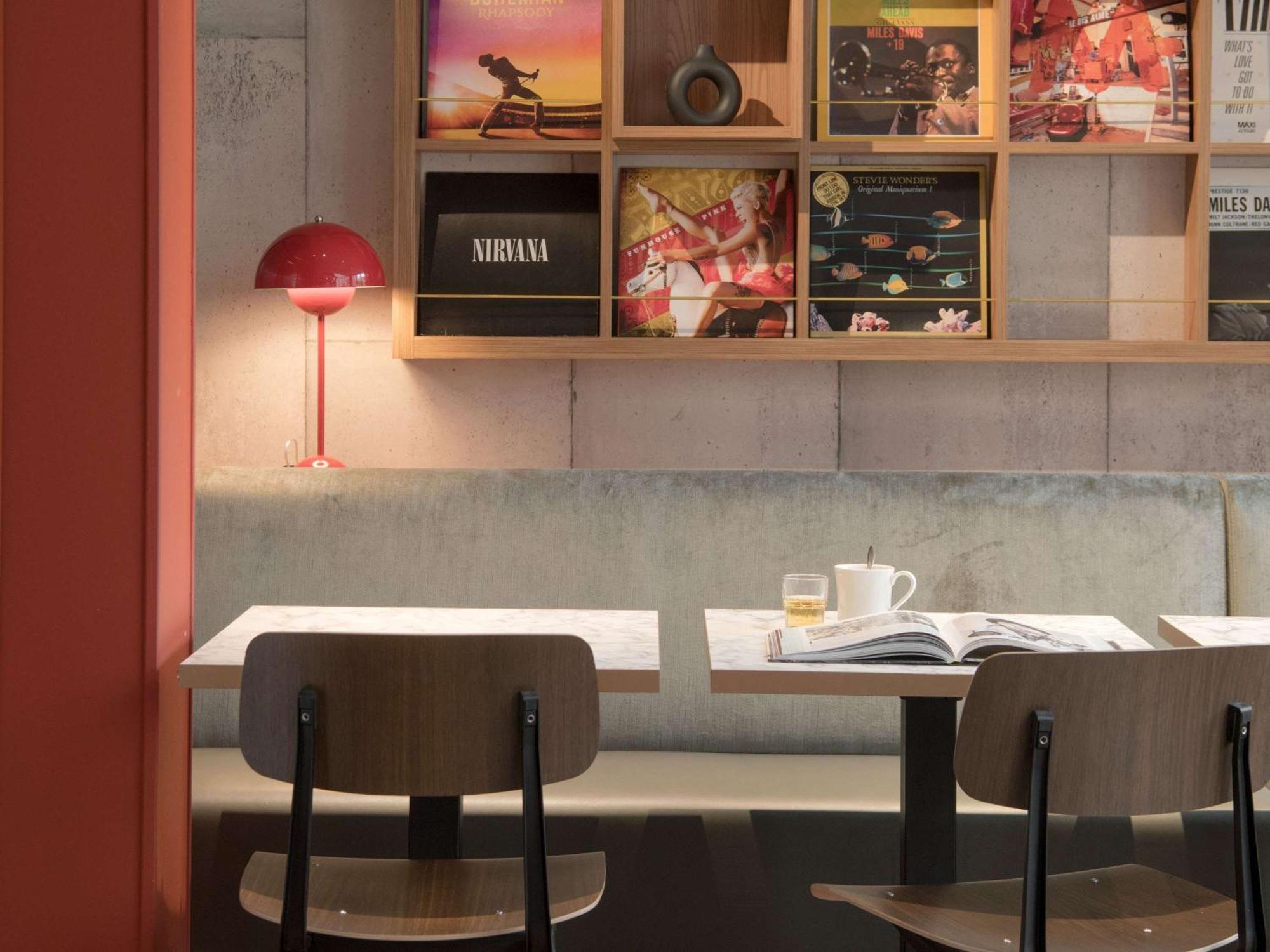 Ibis Paris Rueil Malmaison Exteriör bild