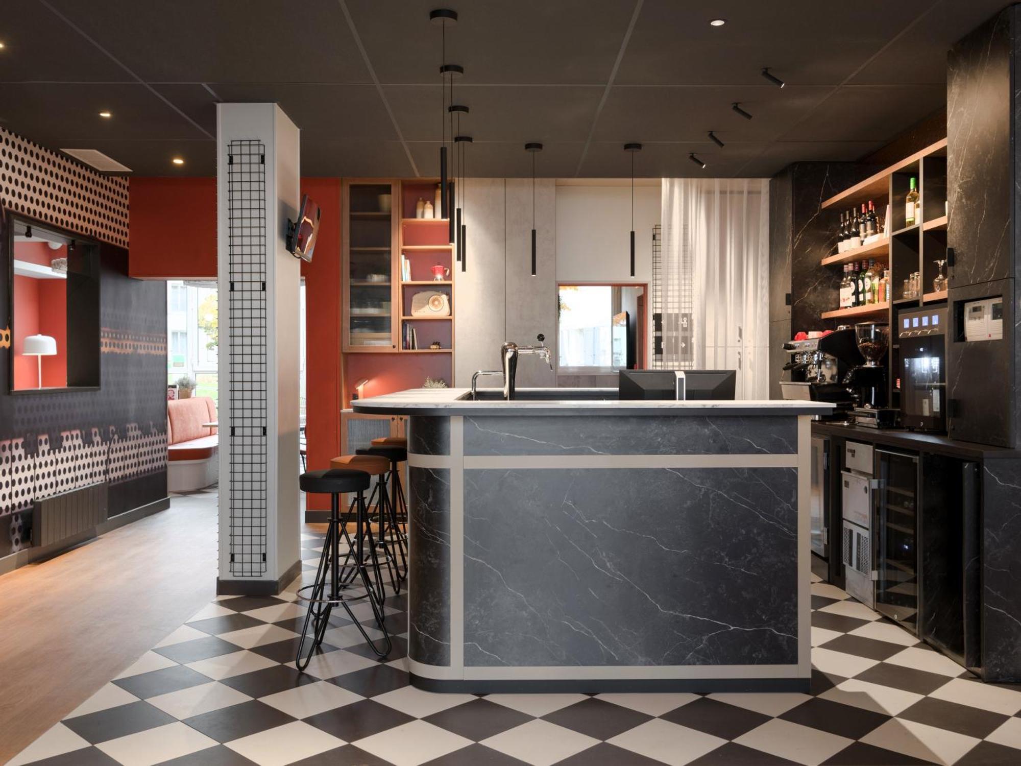 Ibis Paris Rueil Malmaison Exteriör bild