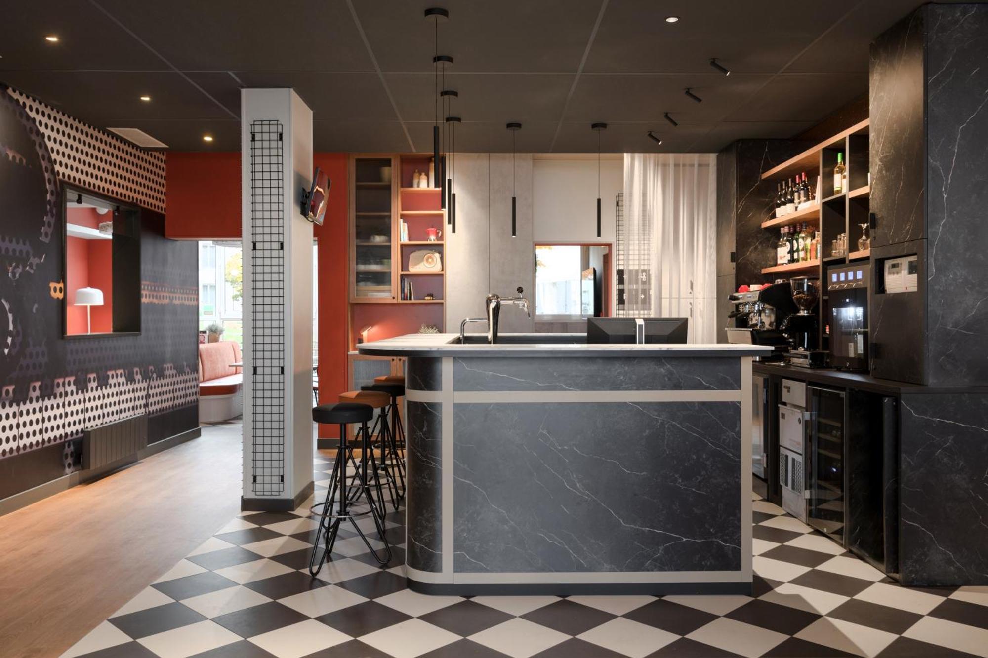 Ibis Paris Rueil Malmaison Exteriör bild